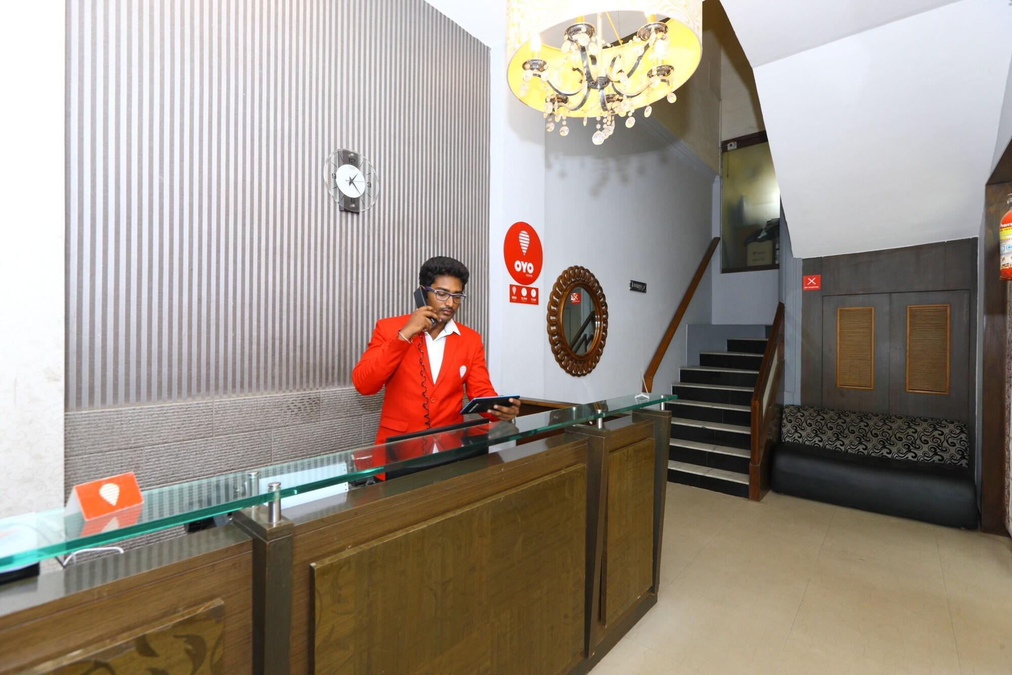 Oyo Flagship 470 Us Consulate Hotel Madras Buitenkant foto